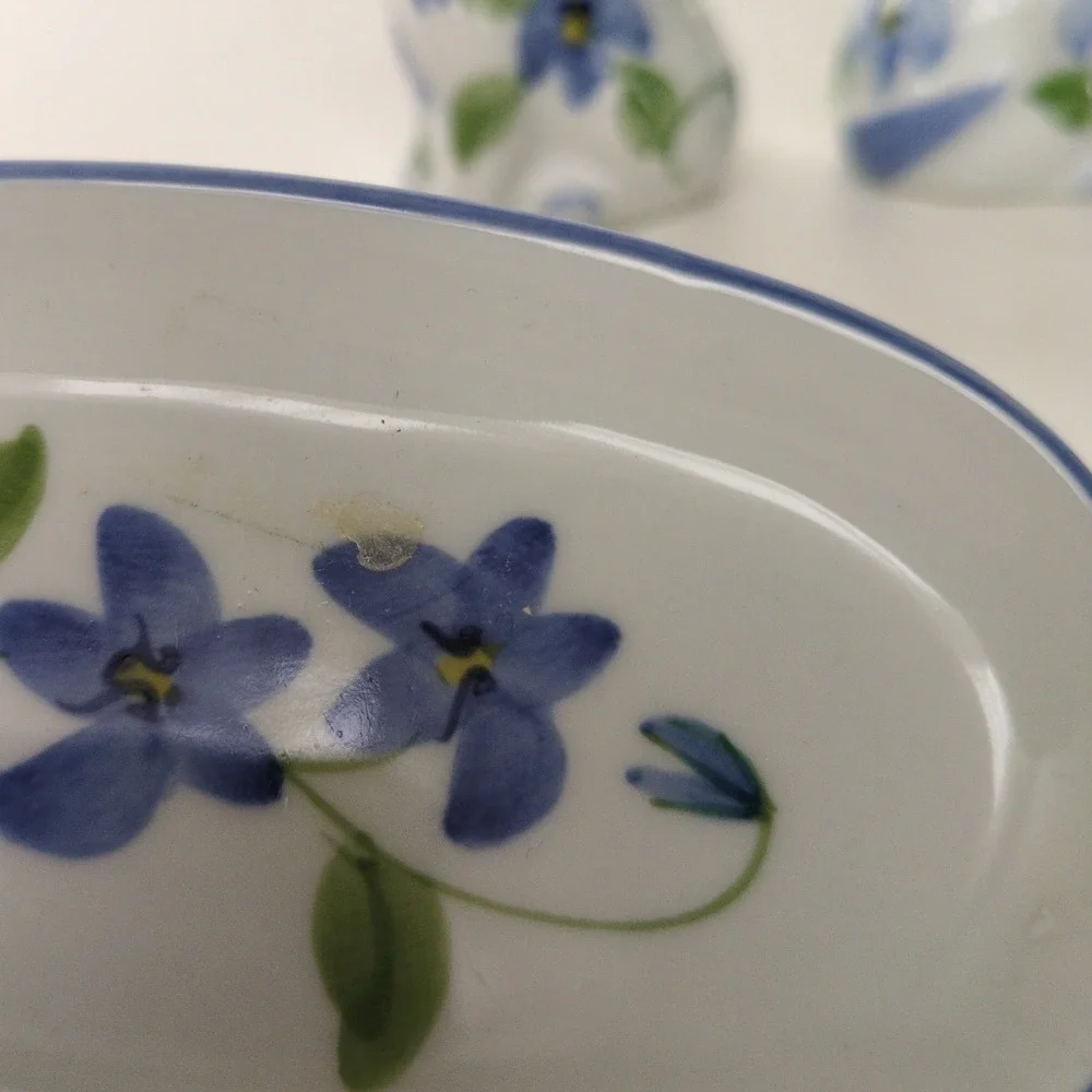 Unbranded charming vintage